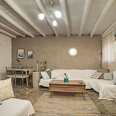 Giafka. Rustic Traditional House * Strongyli (Benitses)